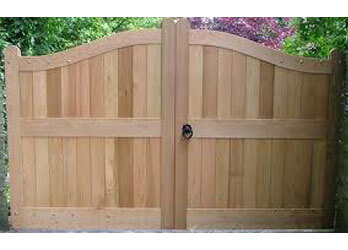 Country House Hardwood Gates in Newcastle